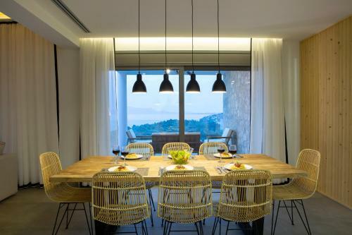 Rachi Sea View Villas