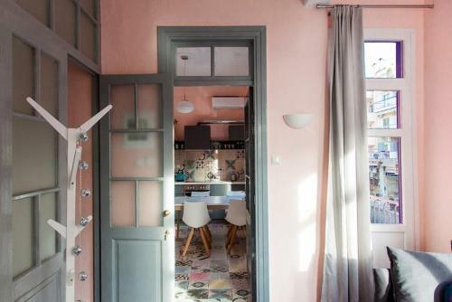Artista Apartment