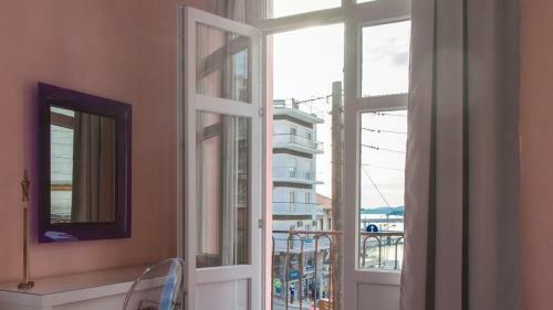 Artista Apartment