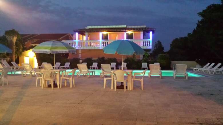 Hostal Nikolas Club