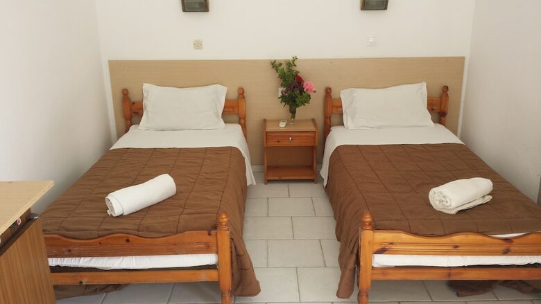Hostal Nikolas Club