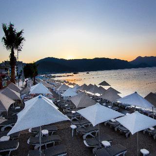 Hotel Romance Beach