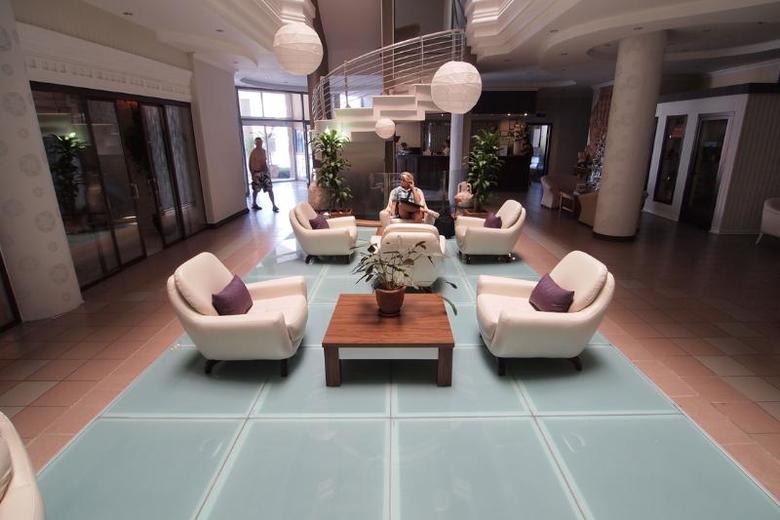 Hotel Romance Beach