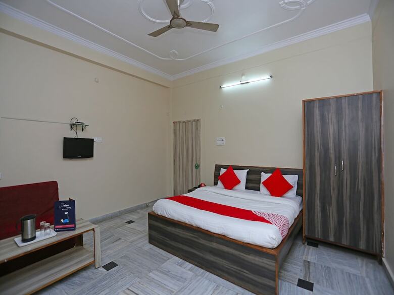 Oyo 18362 Hotel Jai Maa Durga