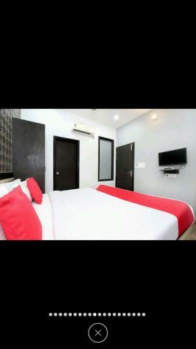 Bed & Breakfast Hotel Shivam Residency