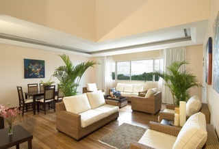 Gaia Hotel & Reserve