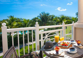 Hotel Sandals Emerald Bay