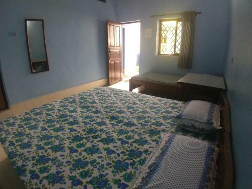 Hostal Lourdes Guest House