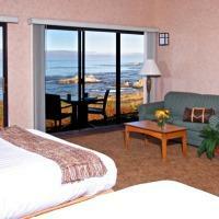 Hotel Timber Cove Inn