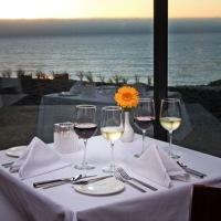 Hotel Timber Cove Inn
