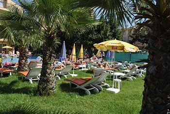 Aparthotel Club Dena