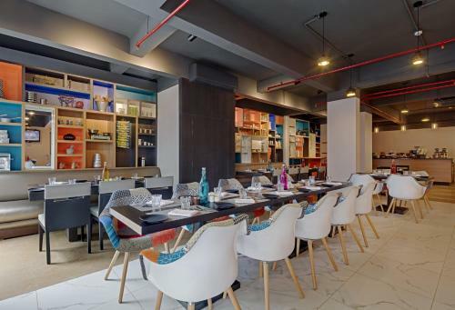 Hotel Zone By The Park Electronic City