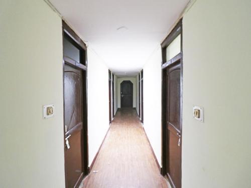 Oyo 18508 Hotel Shreya
