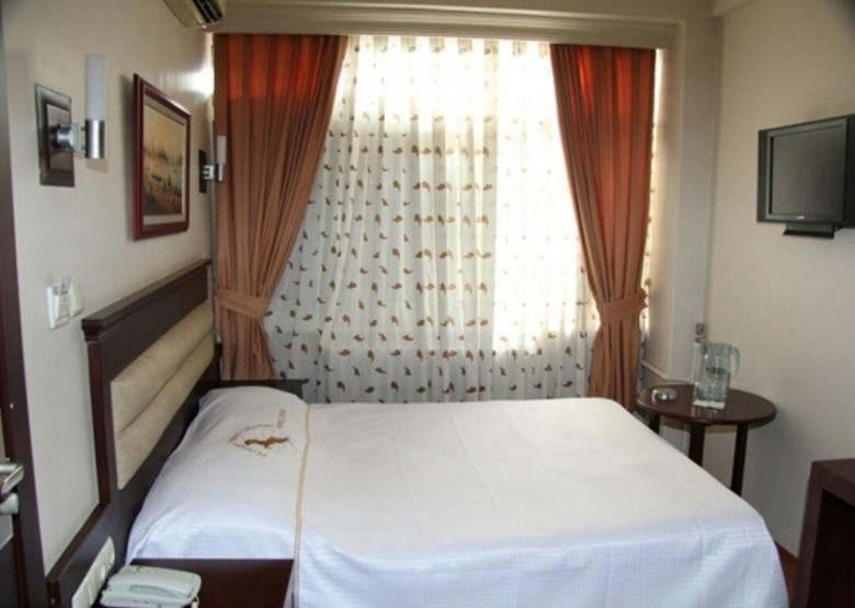 Rouge Noire Hotel