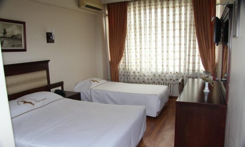 Rouge Noire Hotel