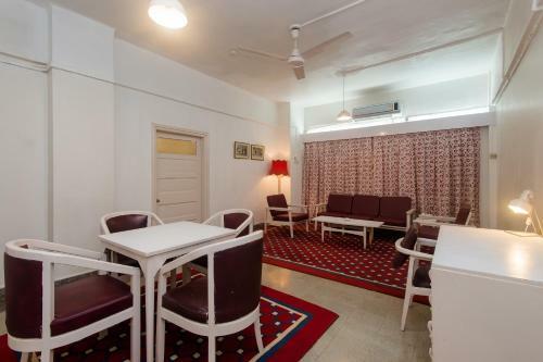 West End Hotel