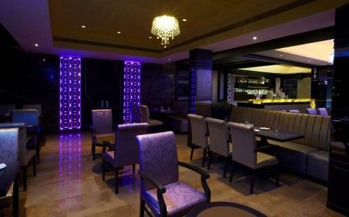 Hotel Club Emerald