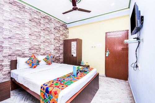 Fabhotel Park Street