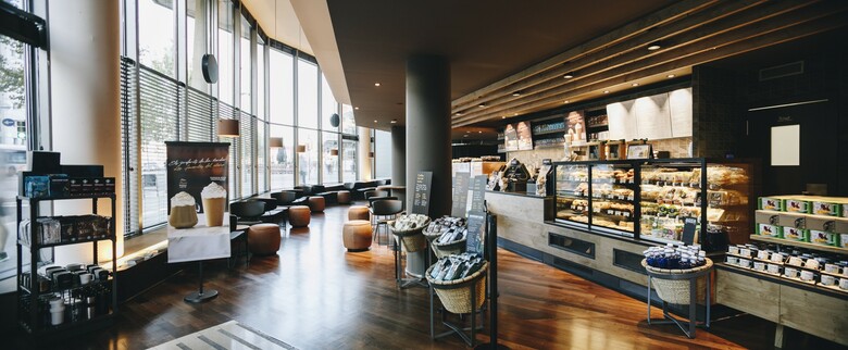 B-hotel