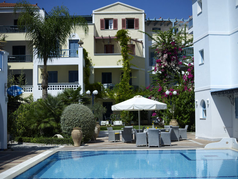 Hotel Niki's Village