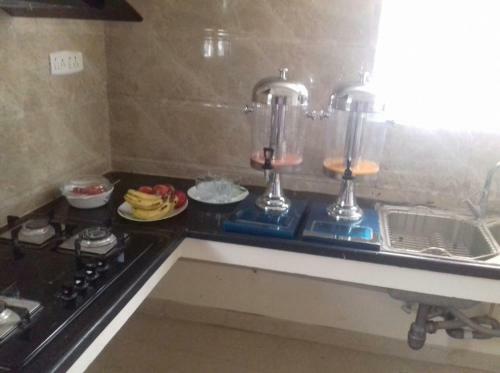 Hostal Oyo 19958 Iris Comfort Inn