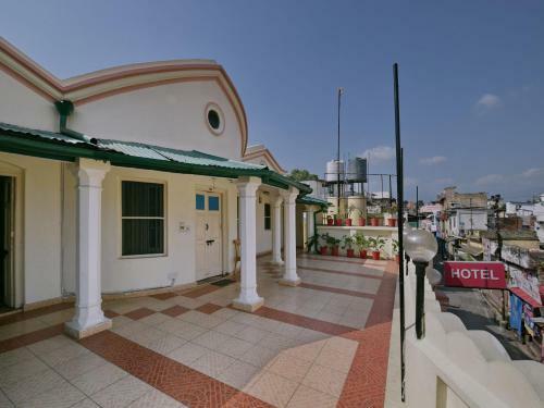 Hotel Oyo 12080 Heritage