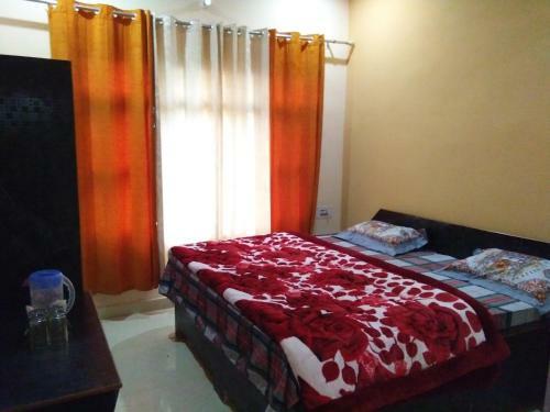 Hostal The Dhanolti Groove Garden