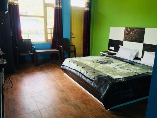 Hostal Snow View Rooms In Naddi