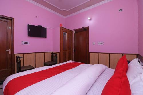Oyo 26906 Hotel Tarang