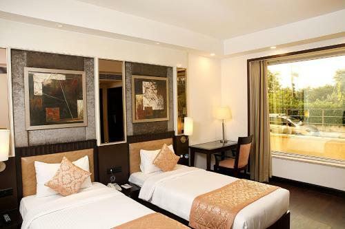 Hotel Ahuja Residency Vista Woods