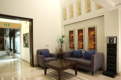 Hotel Ahuja Residencey Vista Signature