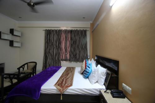 Divine Residency By Royal Collection Hotels