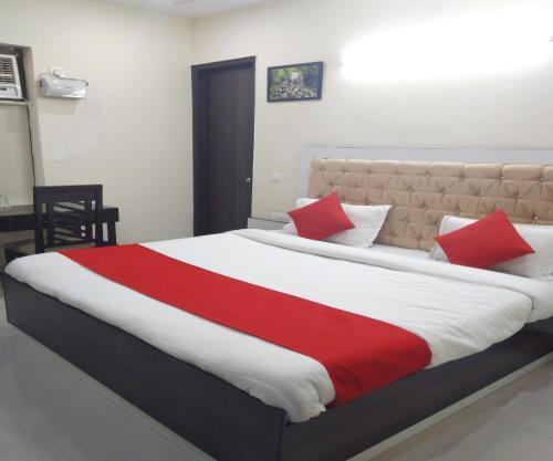 Hostal Niketan Medanta Rooms