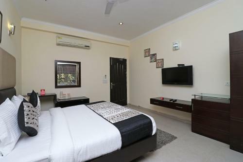Oyo 10171 Hotel Krishna Inn