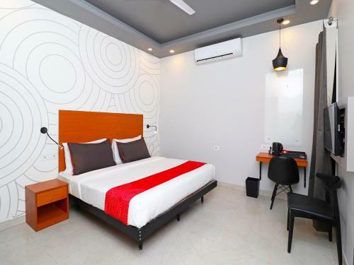 Hotel Oyo 20032 Silverkey Medanta