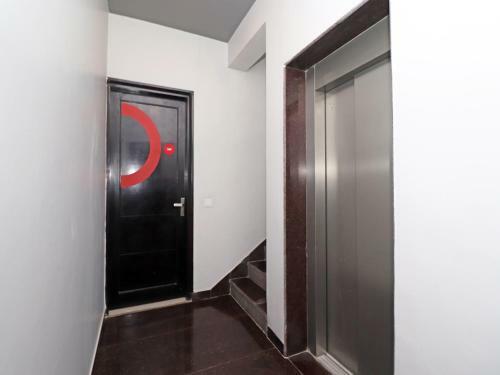 Hotel Oyo 20032 Silverkey Medanta