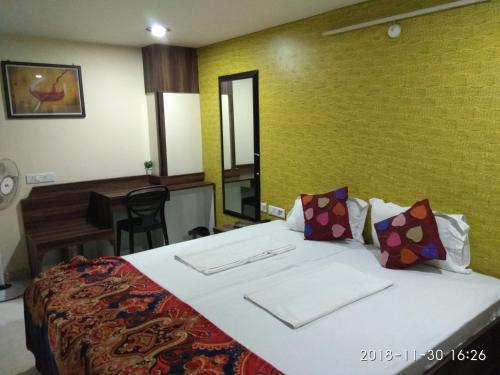 Hostal Minakshi Guest House