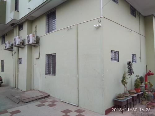 Hostal Minakshi Guest House