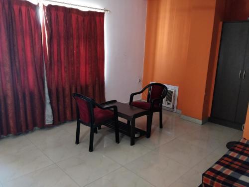 Hotel Emperial Stay Near Fancy Bazar