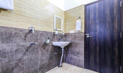 Hotel Oyo 5545 Spectrum Residency