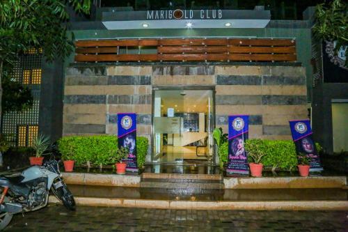 Hotel Marigold Club