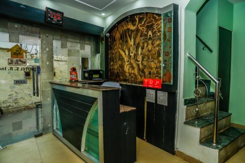 Hotel Oyo 26619 S R Inn