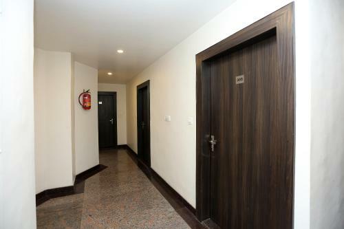 Oyo 12682 Hotel Relax Inn