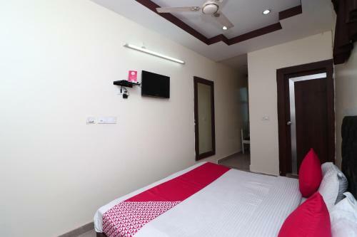 Oyo 15794 Jatin Hotel