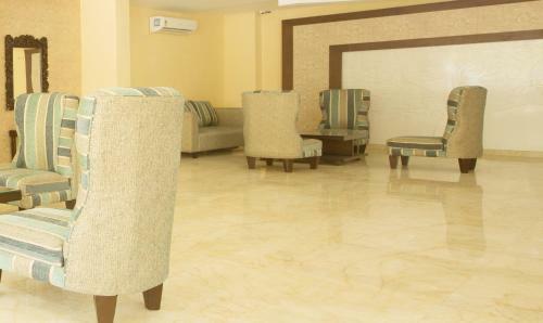 Hotel Vibhav Grand