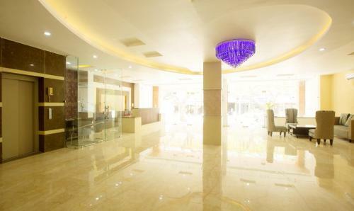 Hotel Vibhav Grand