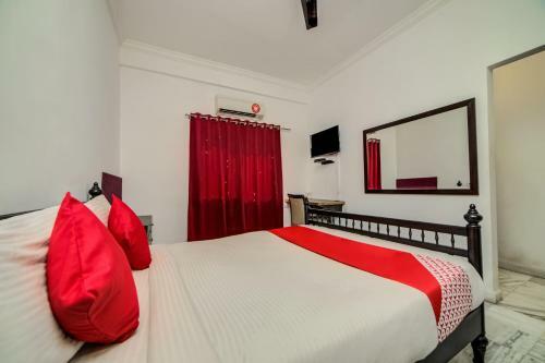 Hotel Oyo Flagship 488 Jntu