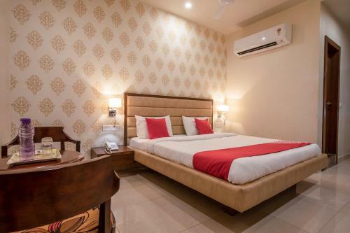 Hotel Oyo 4035 Spg Grand