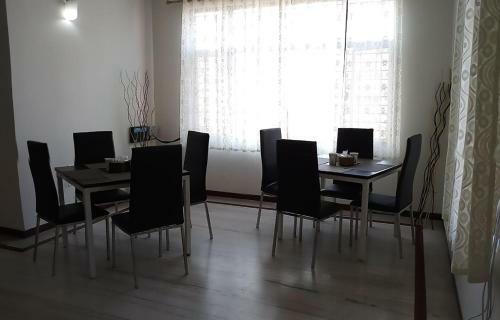 Burwood Suites Serviced Apartment