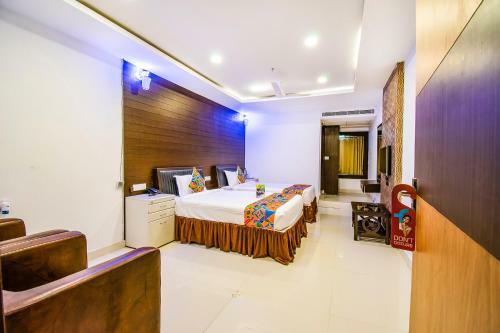 Fabhotel Abhinand Grand